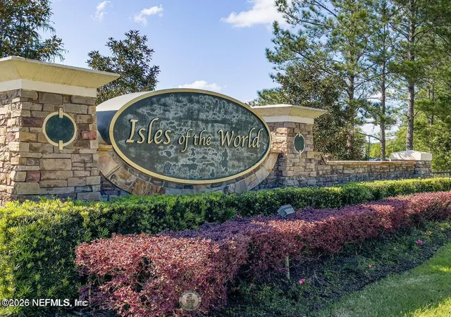 Photo 3 of Townhouse for sale at 523 Hedgewood Dr, Saint Augustine, FL 32092 | MLS# 2158755 | Listing updated on 2026-09-16