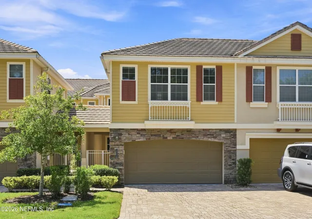 Photo 4 of Townhouse for sale at 523 Hedgewood Dr, Saint Augustine, FL 32092 | MLS# 2158755 | Listing updated on 2026-09-16