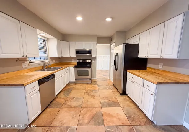 2nd image of 8382 Chason Rd W, Jacksonville, FL 32244 | MLS# 2158338