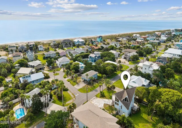Photo 3 of Sale Pending at 1725 Lisa Ave, Fernandina Beach, FL 32034 | MLS# 2159339 | Listing updated on 2026-08-22