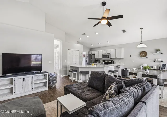 5th image of 1634 Highland View Ct, Fleming Island, FL 32003 | MLS# 2159714