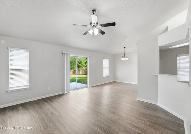 4th image of 2133 Mesa Grande Ln, Jacksonville, FL 32224 | MLS# 2158976