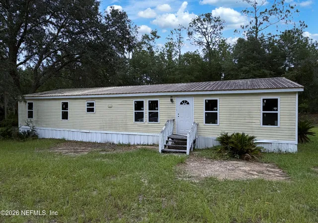 1st image of 173 Hill Top Loop, Hawthorne, FL 32640 | MLS# 2158394