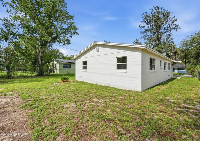 28th image of 1228 Se 19th St, Gainesville, FL 32641 | MLS# 2158406