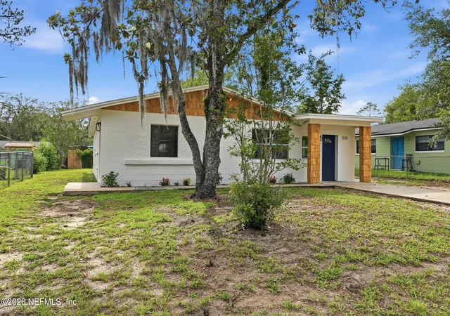 Photo 2 of Single family home for sale at 1228 SE 19th Street, Gainesville, FL 32641 | MLS# 2158406 | Listing updated on 2026-09-08