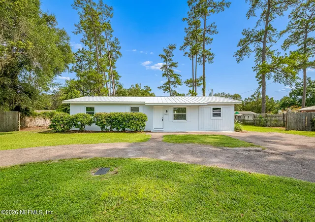 1st image of 22327 Se 59th Pl, Hawthorne, FL 32640 | MLS# 2158419