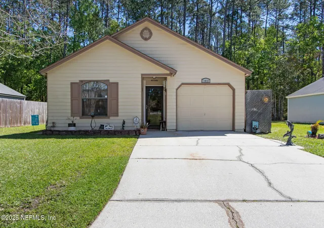Photo 2 of Single family home for sale at 1812 Sheraton Lakes Cir, Middleburg, FL 32068 | MLS# 2158412 | Listing updated on 2026-09-05