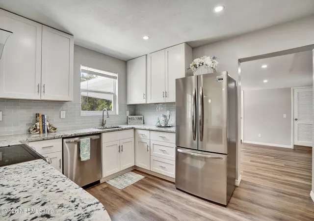 3rd image of 8023 Chateau Dr S, Jacksonville, FL 32221 | MLS# 2158430