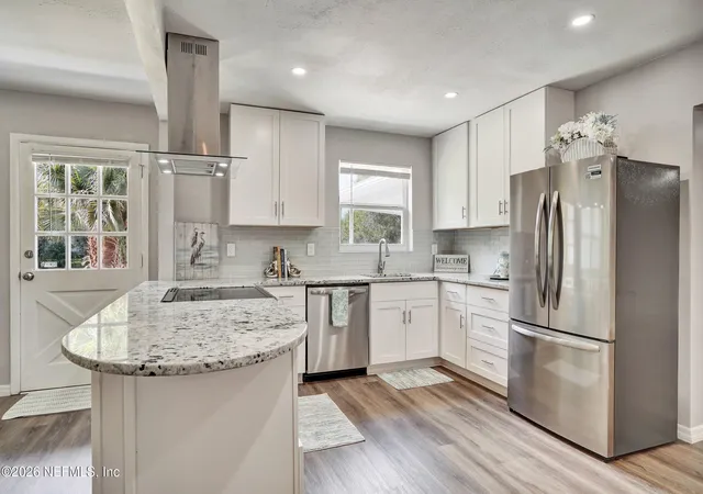 5th image of 8023 Chateau Dr S, Jacksonville, FL 32221 | MLS# 2158430