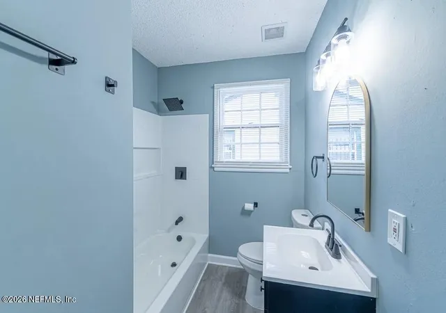 Photo 3 of Sale Pending at 1008 Westbrook Cir W, Jacksonville, FL 32209 | MLS# 2158476 | Listing updated on 2026-08-07