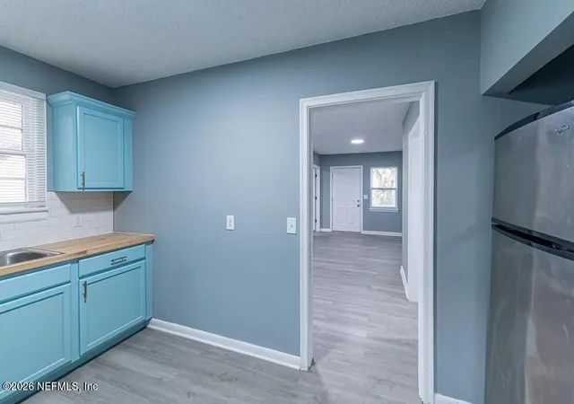 Photo 3 of Sale Pending at 1008 Westbrook Cir W, Jacksonville, FL 32209 | MLS# 2158476 | Listing updated on 2026-08-07