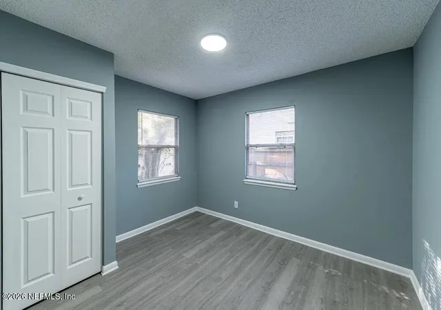 Photo 4 of Sale Pending at 1008 Westbrook Cir W, Jacksonville, FL 32209 | MLS# 2158476 | Listing updated on 2026-08-07