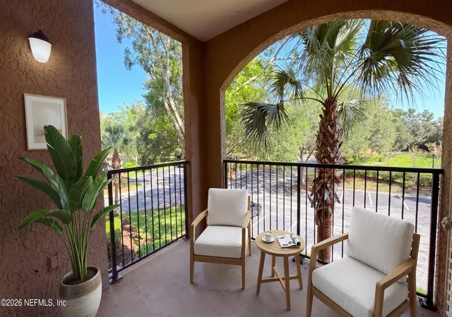 4th image of 10961 Burnt Mill Rd #1128, Jacksonville, FL 32256 | MLS# 2160183