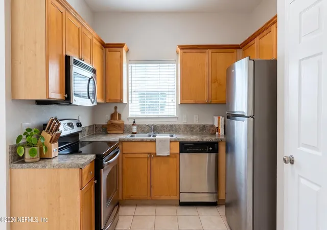 5th image of 10961 Burnt Mill Rd #1128, Jacksonville, FL 32256 | MLS# 2160183