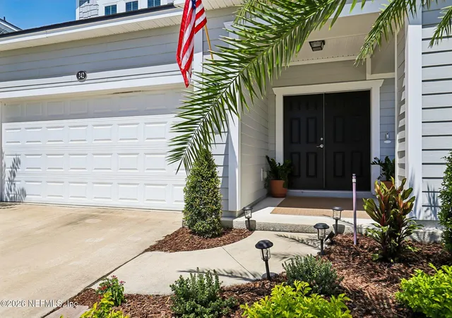 Photo 3 of Single family home for sale at 242 Stargaze Ln, Saint Augustine, FL 32095 | MLS# 2158579 | Listing updated on 2026-10-25