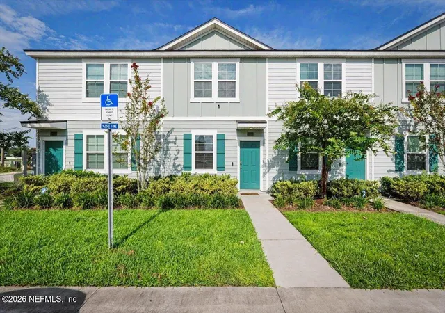 Townhouse for sale at 2880 Mule Deer Cir, Jacksonville, FL 32225 | MLS# 2158566