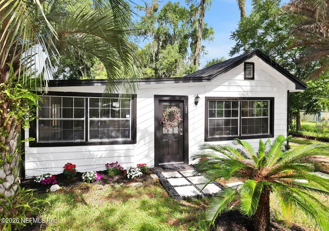Photo 3 of Single family home for sale at 3304 Spring Glen Rd, Jacksonville, FL 32207 | MLS# 2159124 | Listing updated on 2026-09-04