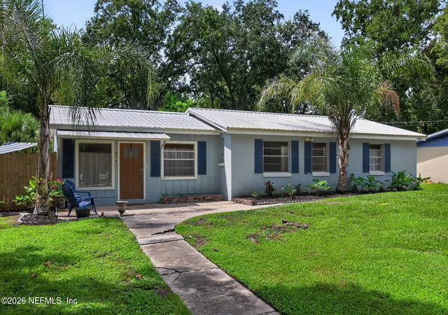 1st image of 4014 Hunter Cir, Jacksonville, FL 32207 | MLS# 2159255