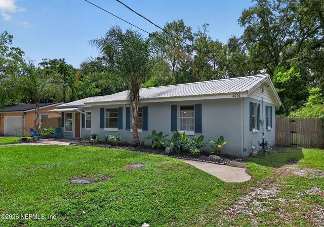 3rd image of 4014 Hunter Cir, Jacksonville, FL 32207 | MLS# 2159255