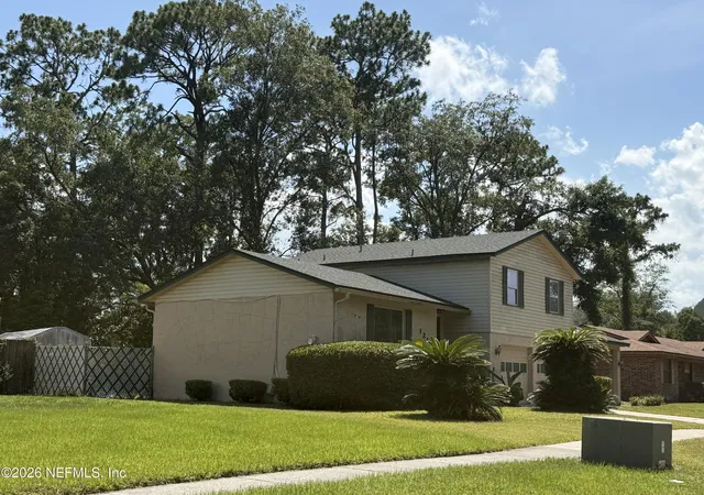 2nd image of 1214 Turtle Creek Dr N, Jacksonville, FL 32218 | MLS# 2158627