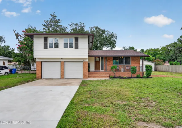 Photo 2 of Single family home for sale at 2171 Holly Leaf Ln, Orange Park, FL 32073 | MLS# 2159226 | Listing updated on 2026-08-23