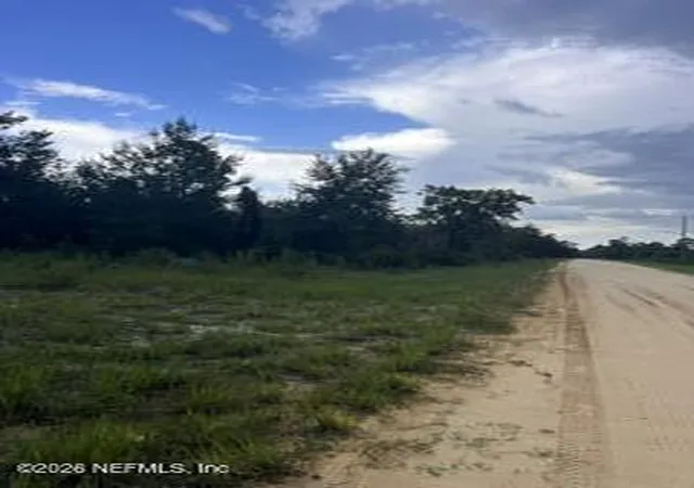 Photo 1 of Land for sale at 325 Maltas Ave, Interlachen, FL 32148 | MLS# 2158733 | Listing updated on 2026-09-23
