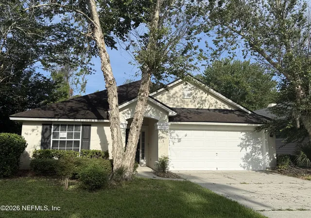 Photo 1 of Sale Pending at 1884 Lake Forest Ln, Fleming Island, FL 32003 | MLS# 2158801 | Listing updated on 2026-09-05