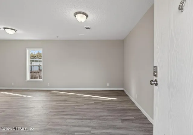 3rd image of 7640 Sunwood Dr, Jacksonville, FL 32256 | MLS# 2158743