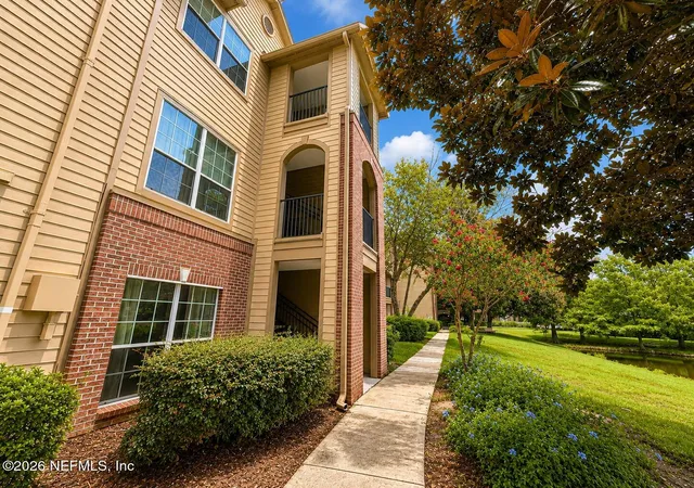 3rd image of 7800 Point Meadows Dr #731, Jacksonville, FL 32256 | MLS# 2158920