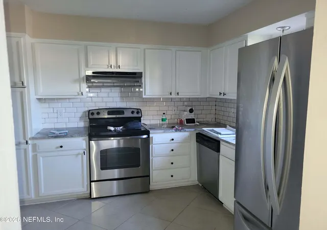 1st image of 7647 Las Palmas Wy #224, Jacksonville, FL 32256 | MLS# 2158859