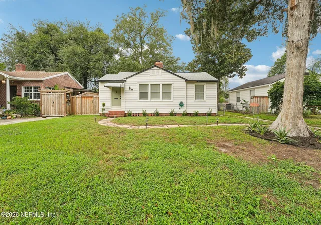Photo 2 of Single family home for sale at 1632 Charon Rd, Jacksonville, FL 32205 | MLS# 2158974 | Listing updated on 2026-09-16