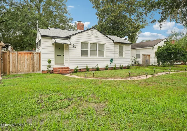 Photo 3 of Single family home for sale at 1632 Charon Rd, Jacksonville, FL 32205 | MLS# 2158974 | Listing updated on 2026-09-16