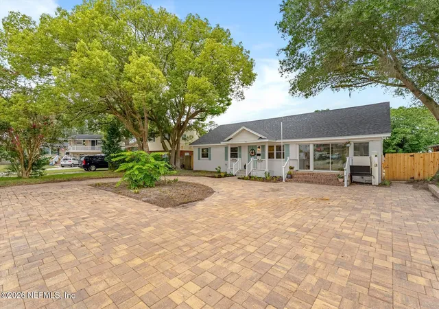 Photo 3 of Single family home for sale at 946 Jorick Ct W, Jacksonville, FL 32225 | MLS# 2158867 | Listing updated on 2026-09-02