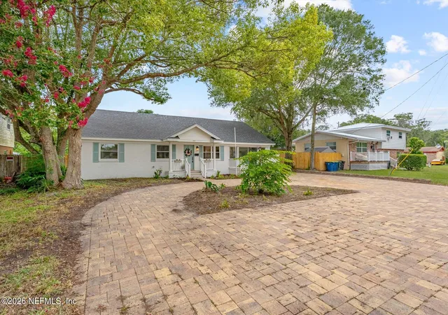 Photo 4 of Single family home for sale at 946 Jorick Ct W, Jacksonville, FL 32225 | MLS# 2158867 | Listing updated on 2026-09-02