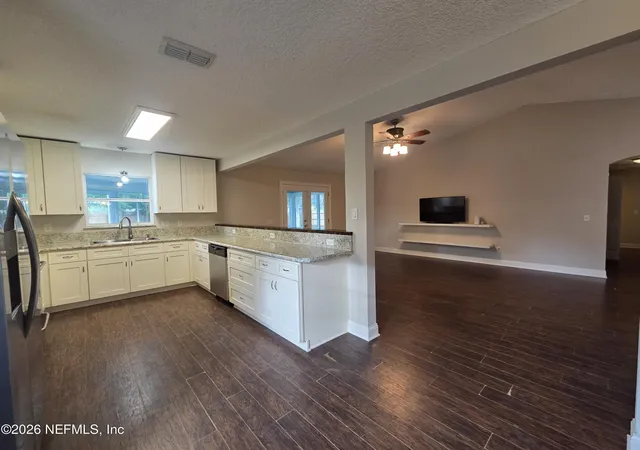 3rd image of 971 Florida St, Fleming Island, FL 32003 | MLS# 2158898