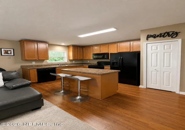 Photo 4 of Single family home for sale at 10286 Driftwood Hills Dr, Jacksonville, FL 32221 | MLS# 2159382 | Listing updated on 2026-08-10
