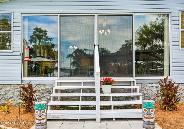 Photo 3 of Manufactured home for sale at 113 S Lake George Dr, Georgetown, FL 32139 | MLS# 2158926 | Listing updated on 2026-08-13