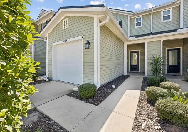 Photo 3 of Townhouse for sale at 12072 Calvesta St, Jacksonville, FL 32256 | MLS# 2159052 | Listing updated on 2026-08-10