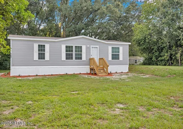 3rd image of 9942 Billmore Cir N, Jacksonville, FL 32222 | MLS# 2158917
