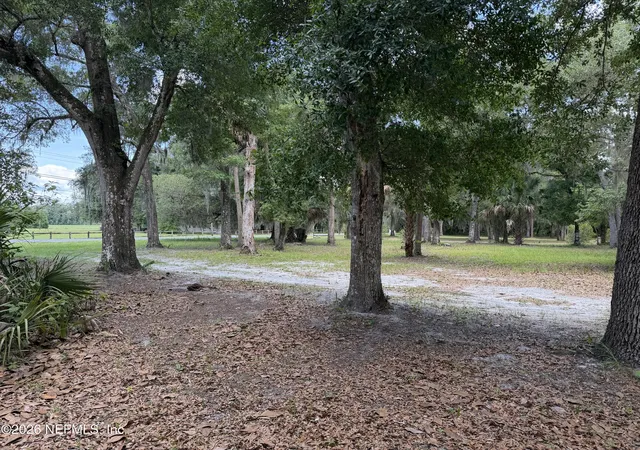 Photo 4 of Manufactured home for sale at 1886 County Rd 308, Crescent City, FL 32112 | MLS# 2158916 | Listing updated on 2026-09-10
