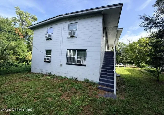 2nd image of 1352 W 30th St, Jacksonville, FL 32209 | MLS# 2158929