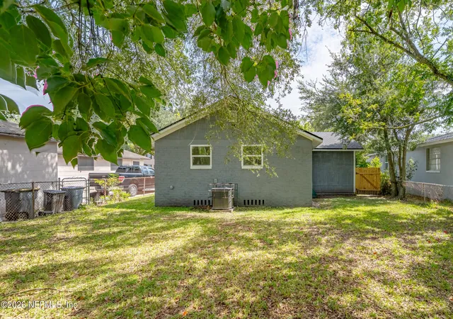24th image of 2033 W 13th St, Jacksonville, FL 32209 | MLS# 2158964