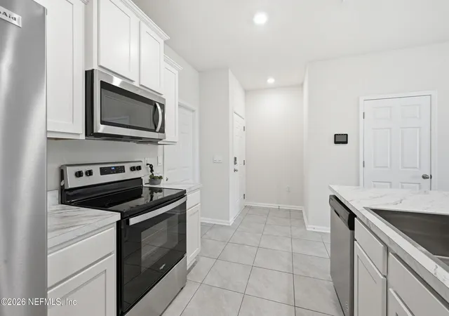 Photo 4 of Townhouse for sale at 86480 Shortline Cir, Yulee, FL 32097 | MLS# 2159108 | Listing updated on 2026-08-31