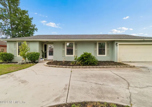 Photo 3 of Sale Pending at 1066 Montego Bay Dr S, Jacksonville, FL 32218 | MLS# 2159369 | Listing updated on 2026-09-06