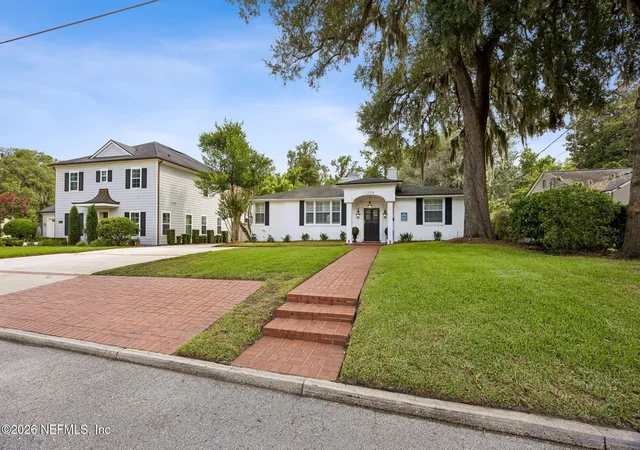 Photo 2 of Single family home for sale at 1204 Morvenwood Rd, Jacksonville, FL 32207 | MLS# 2159057 | Listing updated on 2026-08-16