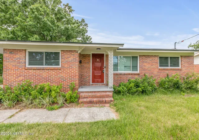Photo 3 of Single family home for sale at 5246 Devron Dr, Jacksonville, FL 32209 | MLS# 2159112 | Listing updated on 2026-09-02