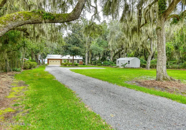 Photo 4 of Sale Pending at 110 Cedar Crk Rd, Palatka, FL 32177 | MLS# 2159148 | Listing updated on 2026-08-11