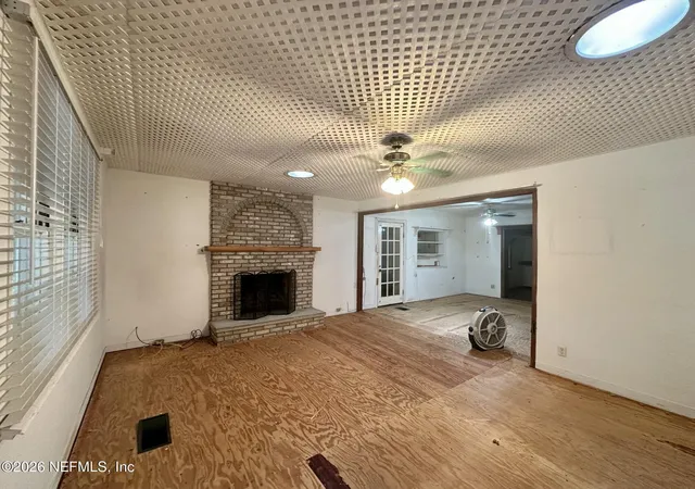Photo 3 of Single family home for sale at 414 Chestnut St, Crescent City, FL 32112 | MLS# 2159217 | Listing updated on 2026-10-05