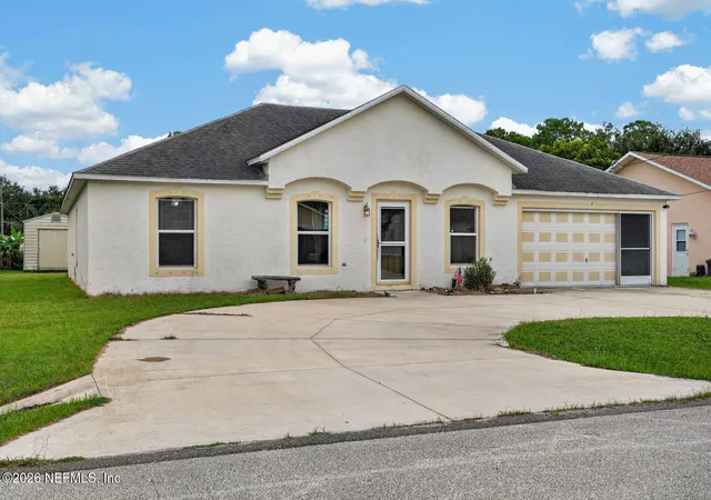 Photo 3 of Single family home for sale at 6 Brownstone Ln, Palm Coast, FL 32137 | MLS# 2159169 | Listing updated on 2026-08-24