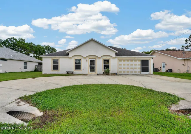 Photo 4 of Single family home for sale at 6 Brownstone Ln, Palm Coast, FL 32137 | MLS# 2159169 | Listing updated on 2026-08-24